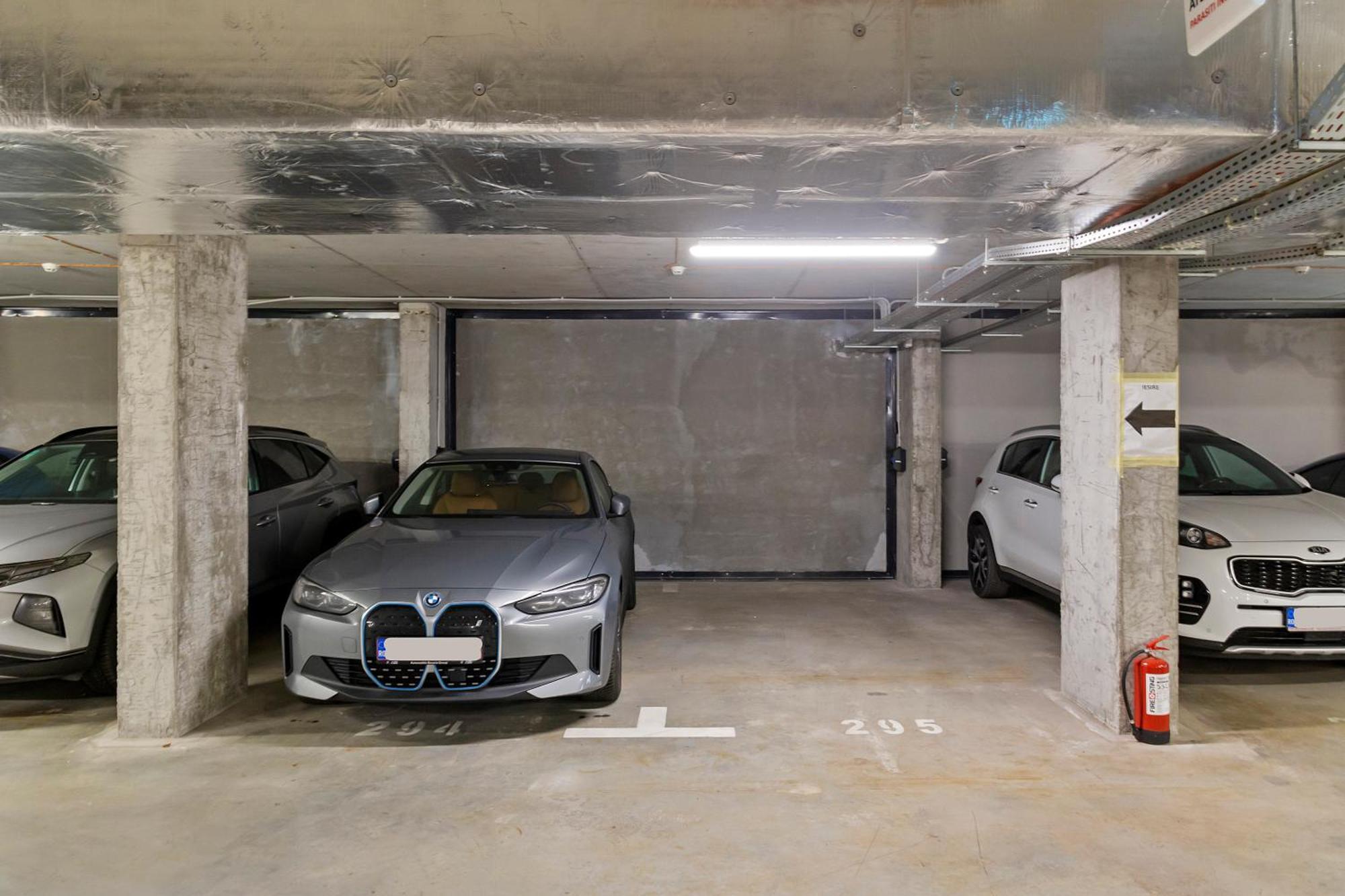 Mido Park Apartment With Private Parking & Self Check-In Бухарест Экстерьер фото