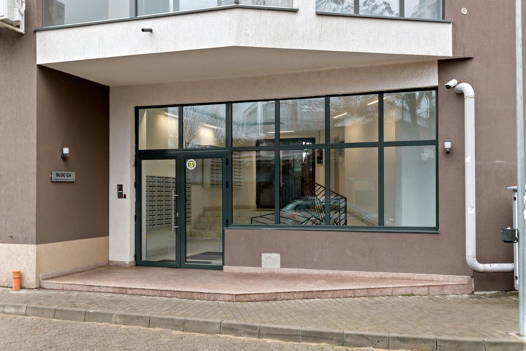Mido Park Apartment With Private Parking & Self Check-In Бухарест Экстерьер фото