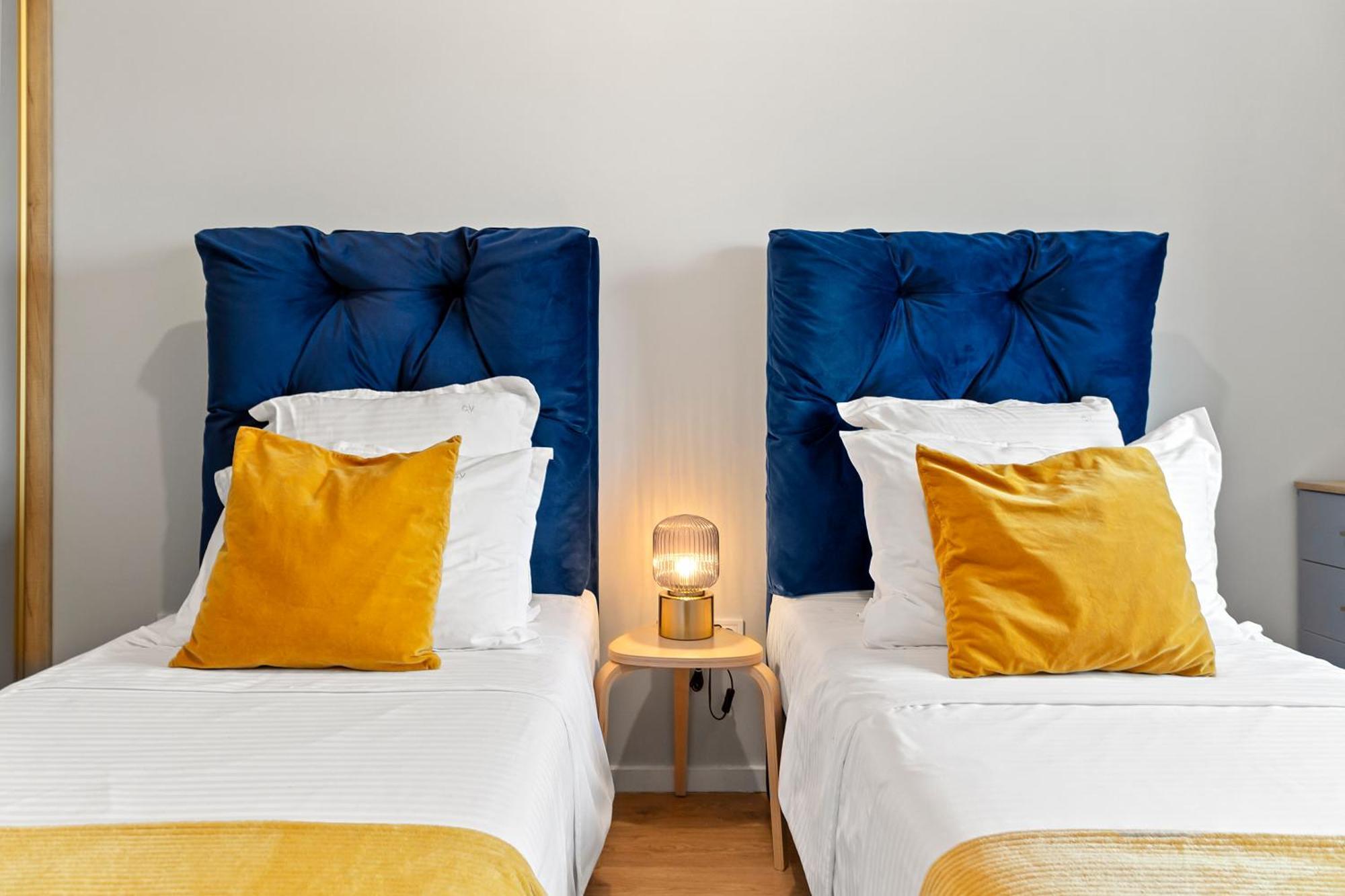Mido Park Apartment With Private Parking & Self Check-In Бухарест Экстерьер фото