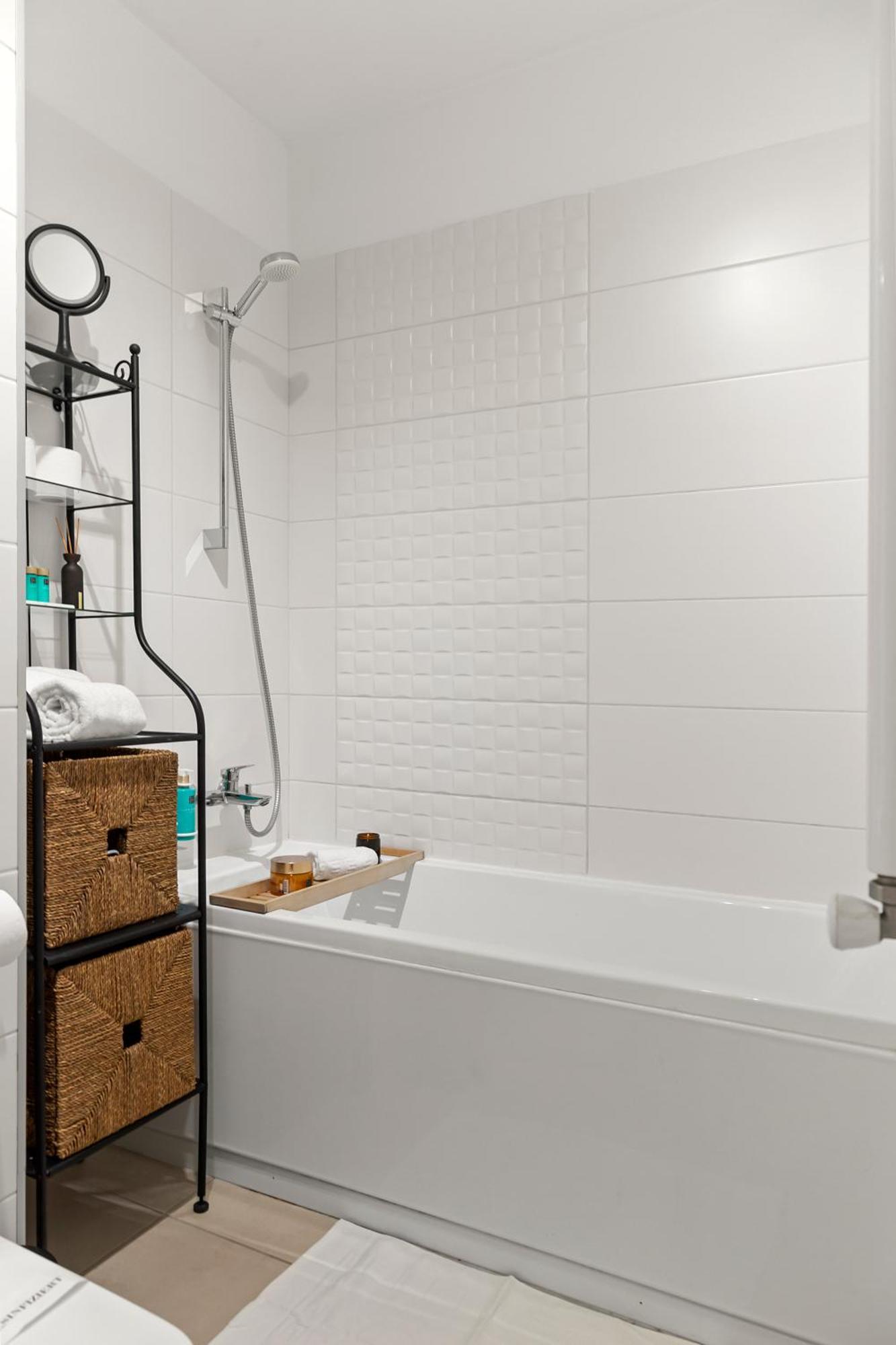 Mido Park Apartment With Private Parking & Self Check-In Бухарест Экстерьер фото
